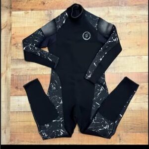 Seavenger Men's Surfing Full Wetsuit Sz XXL